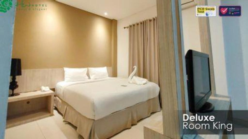 Hw Hotel Padang Bagian luar foto